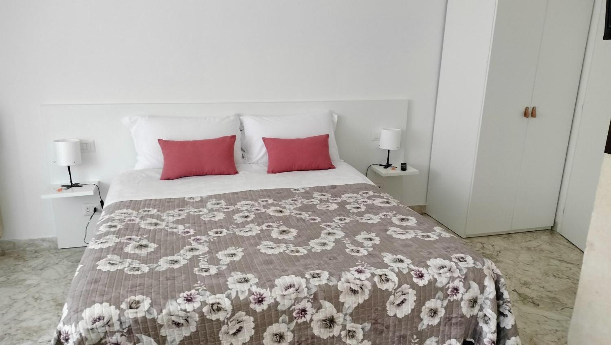 Matera Like Home - Rooms - Via Del Corso Luaran gambar